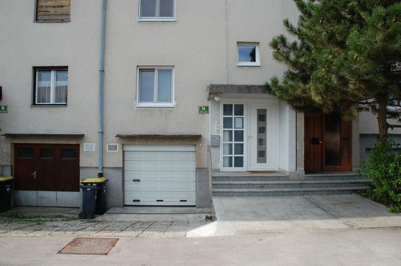 Apartments Peter & Free Parking ليوبليانا المظهر الخارجي الصورة